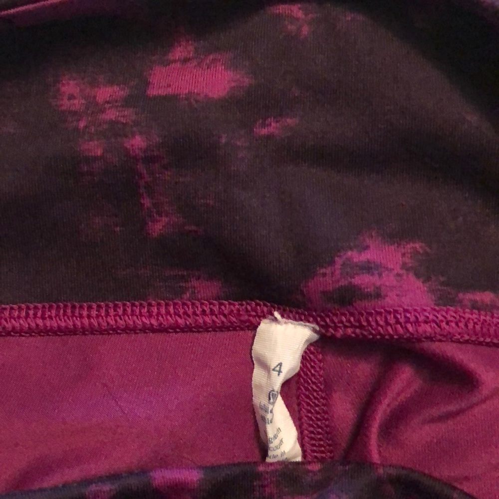 Lu Lu Lemon Capri Athletic Pants View 3